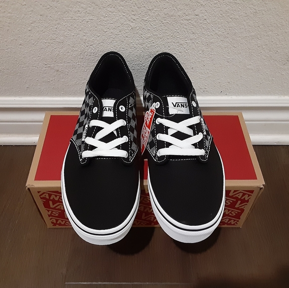 Vans - Picture 5 of 5